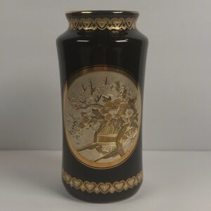 Japanese Vase Featuring "Art of Chokin", 24k Gold, Flower Cart Pattern